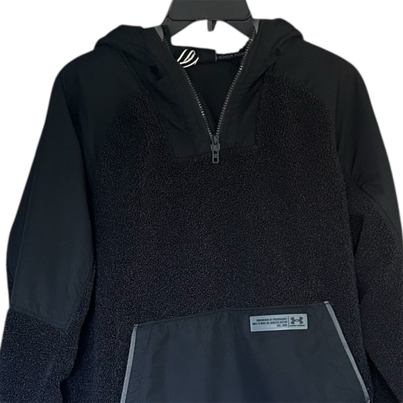 Under Armour Black Fleece Hoodie - Picture 2 of 8